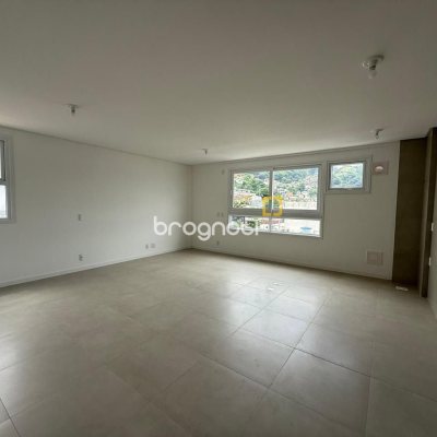 Studio com 38m², 1 quarto, 1 garagem, no bairro Centro em Florianópolis
