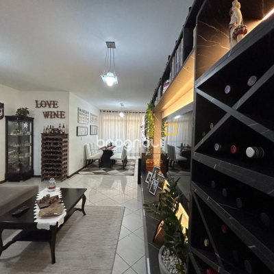 Apartamento com 138m², 4 quartos (sendo 1 suíte), 1 garagem, no bairro Kobrasol em São José