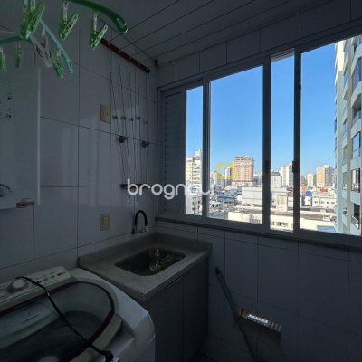 Apartamento com 138m², 4 quartos (sendo 1 suíte), 1 garagem, no bairro Kobrasol em São José