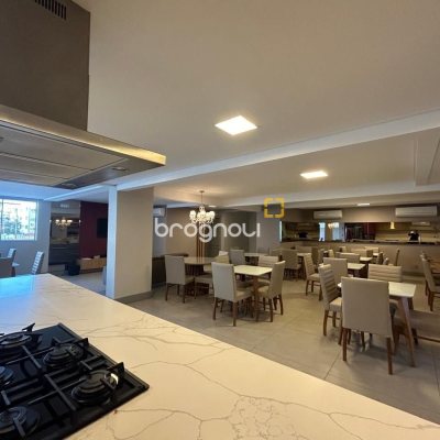 Apartamento com 138m², 4 quartos (sendo 1 suíte), 1 garagem, no bairro Kobrasol em São José