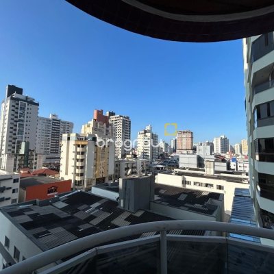 Apartamento com 138m², 4 quartos (sendo 1 suíte), 1 garagem, no bairro Kobrasol em São José