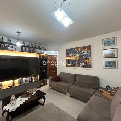 Apartamento com 138m², 4 quartos (sendo 1 suíte), 1 garagem, no bairro Kobrasol em São José