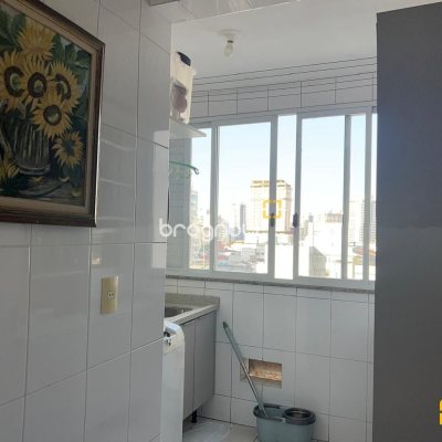 Apartamento com 138m², 4 quartos (sendo 1 suíte), 1 garagem, no bairro Kobrasol em São José