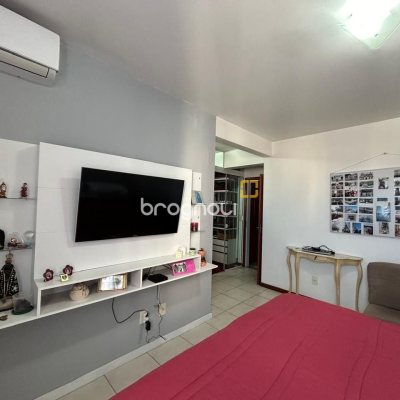 Apartamento com 138m², 4 quartos (sendo 1 suíte), 1 garagem, no bairro Kobrasol em São José