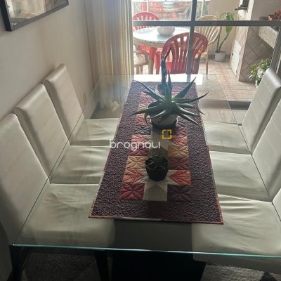 Apartamento com 138m², 4 quartos (sendo 1 suíte), 1 garagem, no bairro Kobrasol em São José