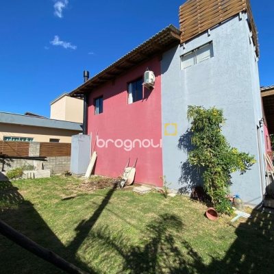 Casa com 170m², 2 quartos (sendo 1 suíte), no bairro Rio Tavares em Florianópolis