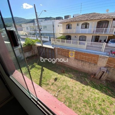 Casa com 170m², 2 quartos (sendo 1 suíte), no bairro Rio Tavares em Florianópolis