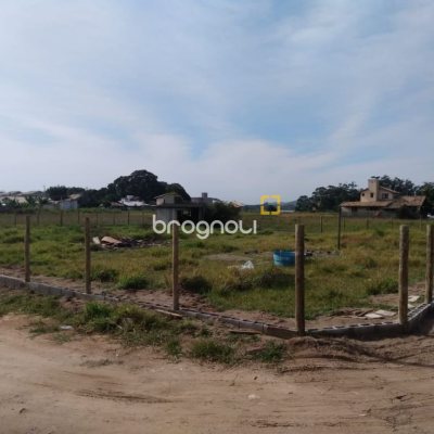 Terreno com 1158m², no bairro Campo Duna em Imbituba