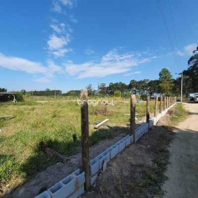 Terreno com 1158m², no bairro Campo Duna em Imbituba