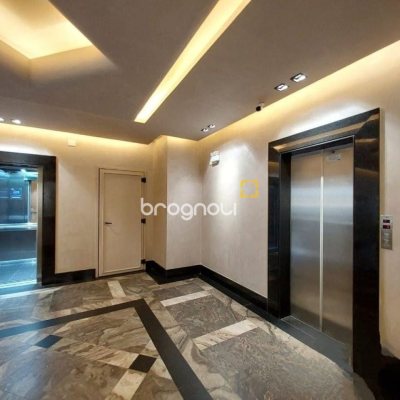Sala com 49m², 1 garagem, no bairro Centro em Florianópolis