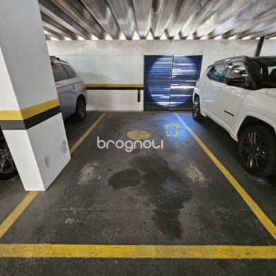 Sala com 49m², 1 garagem, no bairro Centro em Florianópolis