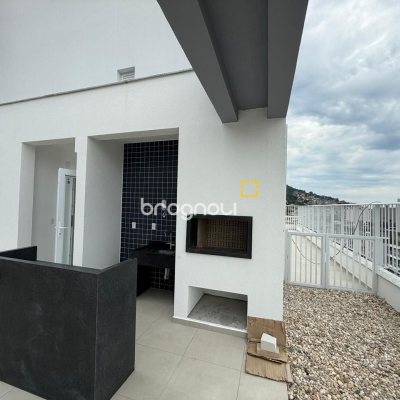 Apartamento com 55m², 1 quarto, 1 garagem, no bairro Centro em Florianópolis