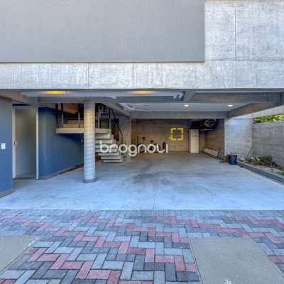 Casa de Condomínio com 492m², 5 quartos (sendo 5 suítes), 4 garagens, no bairro Campeche em Florianópolis