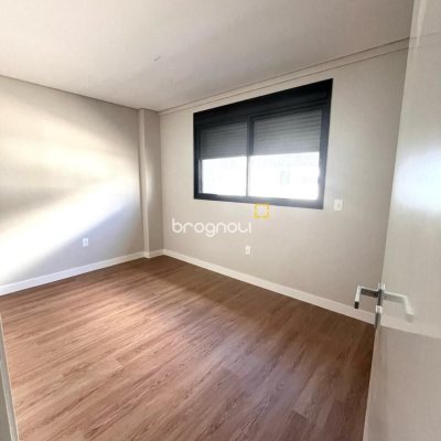 Casa com 215m², 4 quartos (sendo 2 suítes), 2 garagens, no bairro Ingleses em Florianópolis