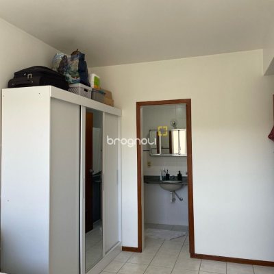 Apartamento com 59m², 2 quartos (sendo 1 suíte), 1 garagem, no bairro Saco dos Limões em Florianópolis