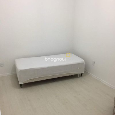 Casa com 153m², 5 quartos (sendo 2 suítes), 4 garagens, no bairro Trindade em Florianópolis