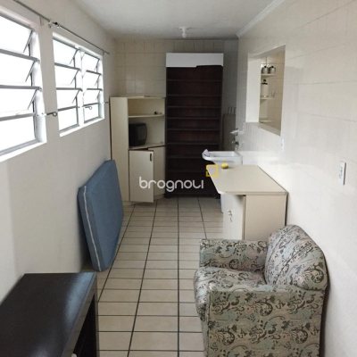 Casa com 153m², 5 quartos (sendo 2 suítes), 4 garagens, no bairro Trindade em Florianópolis
