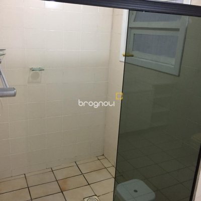 Casa com 153m², 5 quartos (sendo 2 suítes), 4 garagens, no bairro Trindade em Florianópolis