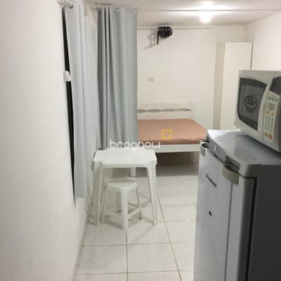Casa com 153m², 5 quartos (sendo 2 suítes), 4 garagens, no bairro Trindade em Florianópolis