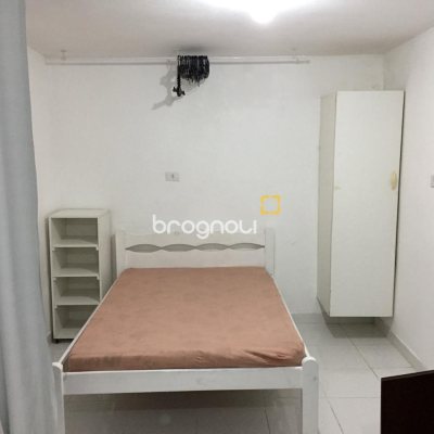Casa com 153m², 5 quartos (sendo 2 suítes), 4 garagens, no bairro Trindade em Florianópolis