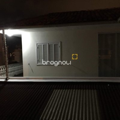 Casa com 153m², 5 quartos (sendo 2 suítes), 4 garagens, no bairro Trindade em Florianópolis