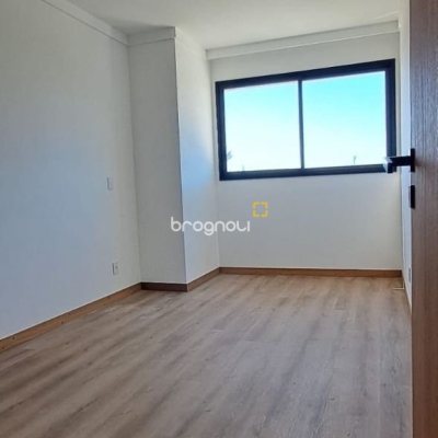Casa com 166m², 3 quartos (sendo 1 suíte), 2 garagens, no bairro Campeche em Florianópolis