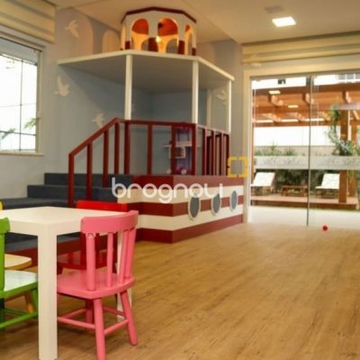 Apartamento com 124m², 3 quartos (sendo 1 suíte), 1 garagem, no bairro Centro em Palhoça