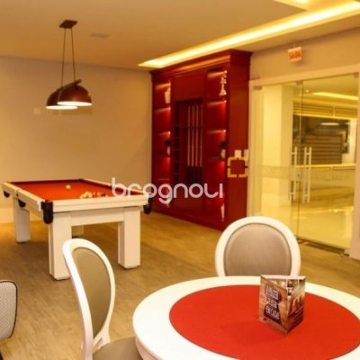 Apartamento com 124m², 3 quartos (sendo 1 suíte), 1 garagem, no bairro Centro em Palhoça