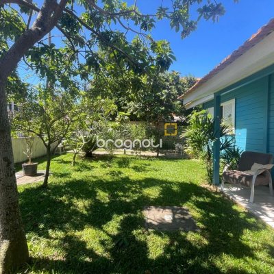 Casa com 450m², 6 quartos (sendo 3 suítes), 4 garagens, no bairro Ingleses em Florianópolis