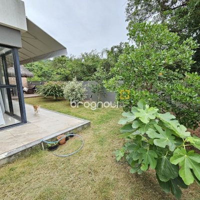 Apartamento com 71m², 2 quartos (sendo 1 suíte), 2 garagens, no bairro Ribeirão da Ilha em Florianópolis