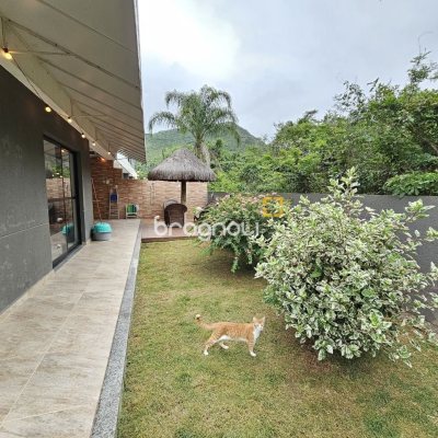 Apartamento com 71m², 2 quartos (sendo 1 suíte), 2 garagens, no bairro Ribeirão da Ilha em Florianópolis