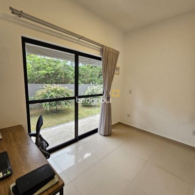 Apartamento com 71m², 2 quartos (sendo 1 suíte), 2 garagens, no bairro Ribeirão da Ilha em Florianópolis