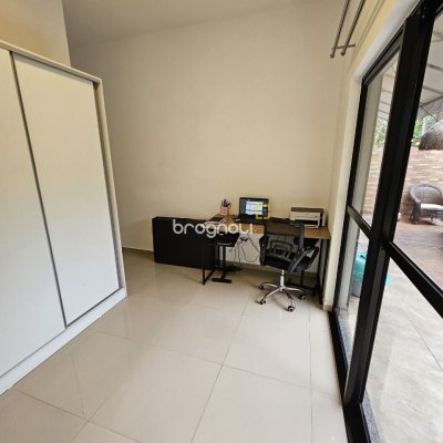 Apartamento com 71m², 2 quartos (sendo 1 suíte), 2 garagens, no bairro Ribeirão da Ilha em Florianópolis