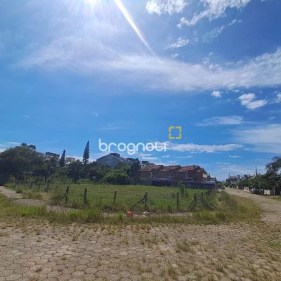 Terreno com 1340m², no bairro Ingleses em Florianópolis