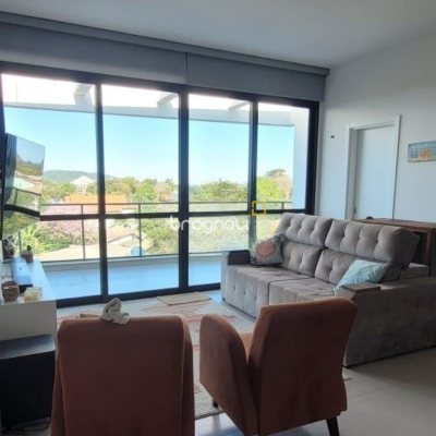Cobertura com 151m², 2 quartos (sendo 2 suítes), 2 garagens, no bairro Campeche em Florianópolis