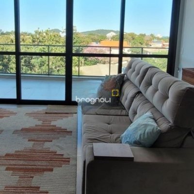 Cobertura com 151m², 2 quartos (sendo 2 suítes), 2 garagens, no bairro Campeche em Florianópolis