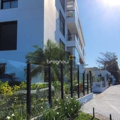 Cobertura com 151m², 2 quartos (sendo 2 suítes), 2 garagens, no bairro Campeche em Florianópolis