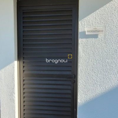 Cobertura com 151m², 2 quartos (sendo 2 suítes), 2 garagens, no bairro Campeche em Florianópolis