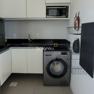 Cobertura com 151m², 2 quartos (sendo 2 suítes), 2 garagens, no bairro Campeche em Florianópolis