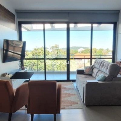 Cobertura com 151m², 2 quartos (sendo 2 suítes), 2 garagens, no bairro Campeche em Florianópolis