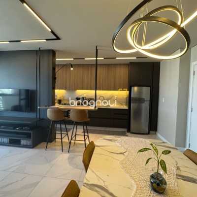 Apartamento com 81m², 2 quartos (sendo 1 suíte), 1 garagem, no bairro Kobrasol em São José