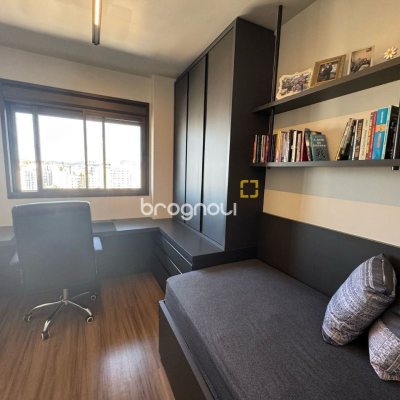Apartamento com 81m², 2 quartos (sendo 1 suíte), 1 garagem, no bairro Kobrasol em São José