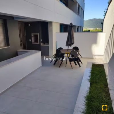 Apartamento com 105m², 2 quartos (sendo 1 suíte), 1 garagem, no bairro Cacupé em Florianópolis