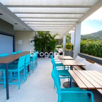 Apartamento com 105m², 2 quartos (sendo 1 suíte), 1 garagem, no bairro Cacupé em Florianópolis