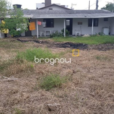 Terreno com 390m², no bairro Tapera da Base em Florianópolis