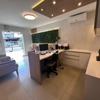 Casa com 231m², 4 quartos (sendo 2 suítes), 1 garagem, no bairro Ponte do Imaruim em Palhoça
