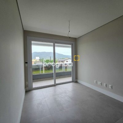 Apartamento com 79m², 2 quartos (sendo 1 suíte), 1 garagem, no bairro Campeche em Florianópolis