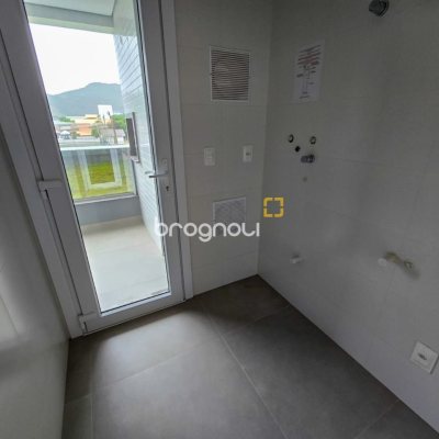 Apartamento com 79m², 2 quartos (sendo 1 suíte), 1 garagem, no bairro Campeche em Florianópolis