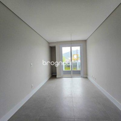 Apartamento com 79m², 2 quartos (sendo 1 suíte), 1 garagem, no bairro Campeche em Florianópolis