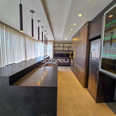 Apartamento com 79m², 2 quartos (sendo 1 suíte), 1 garagem, no bairro Campeche em Florianópolis